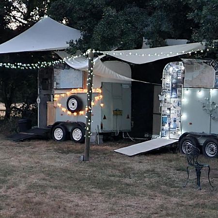 Glamping In Style, Prospector Tent Crawley Kültér fotó
