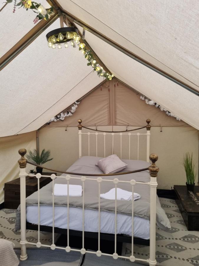Glamping In Style, Prospector Tent Crawley Kültér fotó