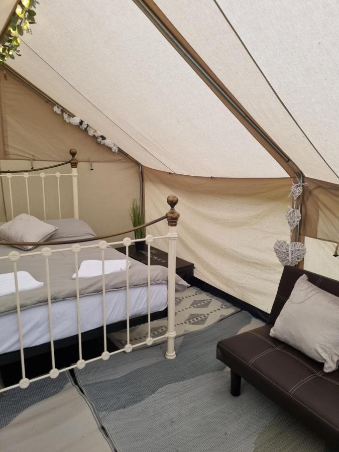 Glamping In Style, Prospector Tent Crawley Kültér fotó
